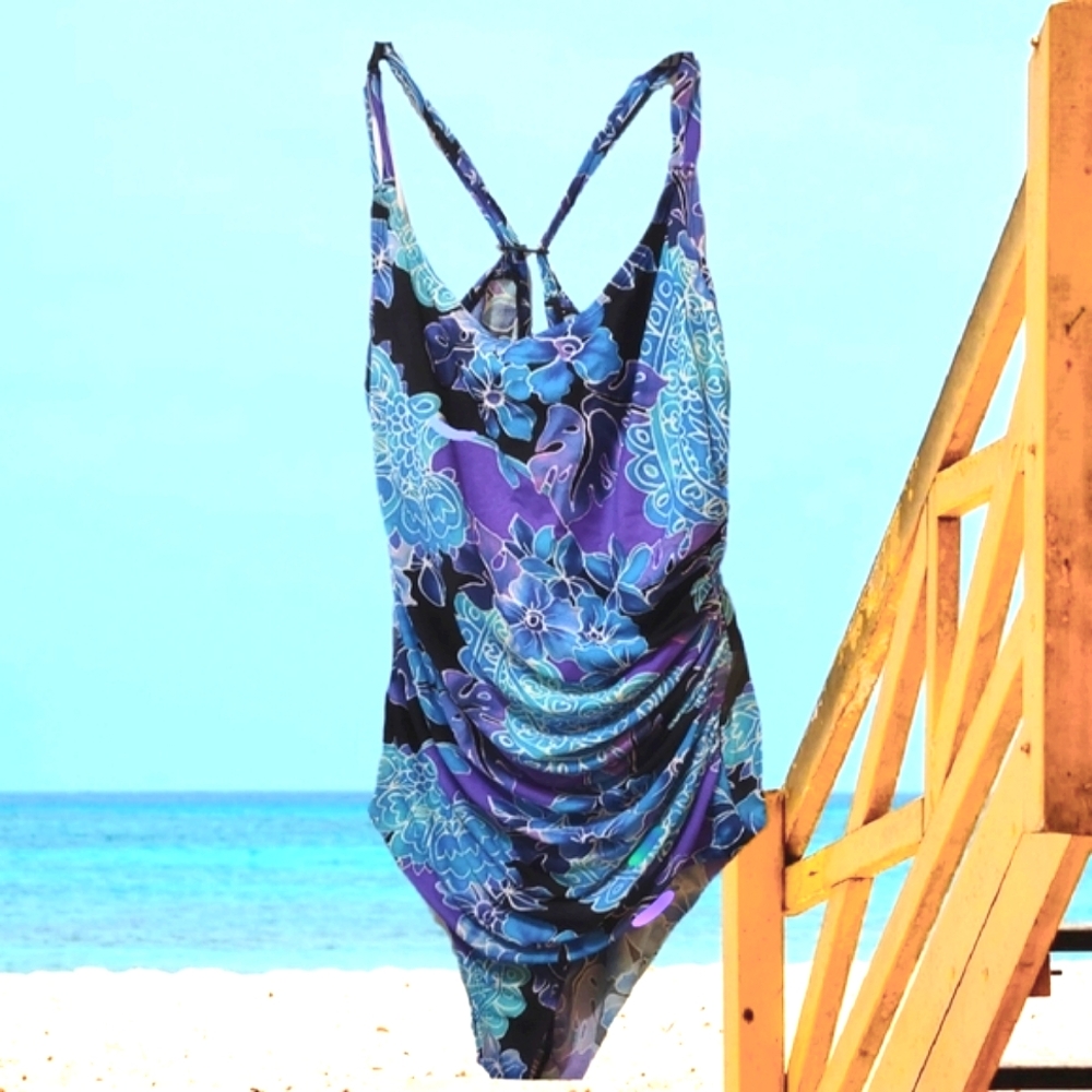 Women's 1 Piece Speedo Swimsuit